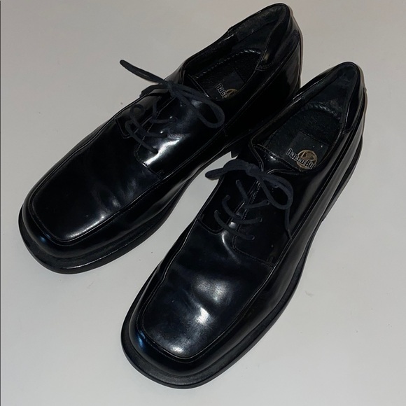 Bacco Bucci Glossy Black Oxfords size 11 excellent condition
